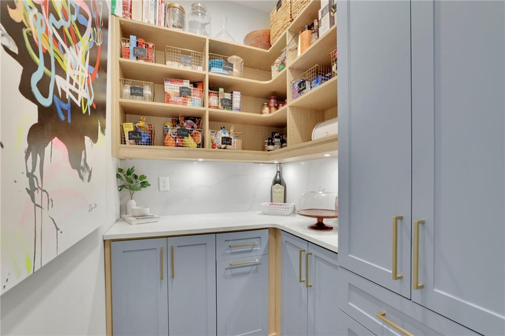 5849 Long Island Drive NW