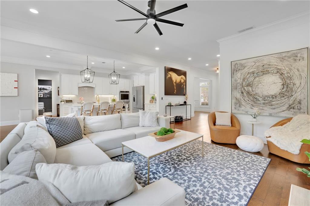 5849 Long Island Drive NW