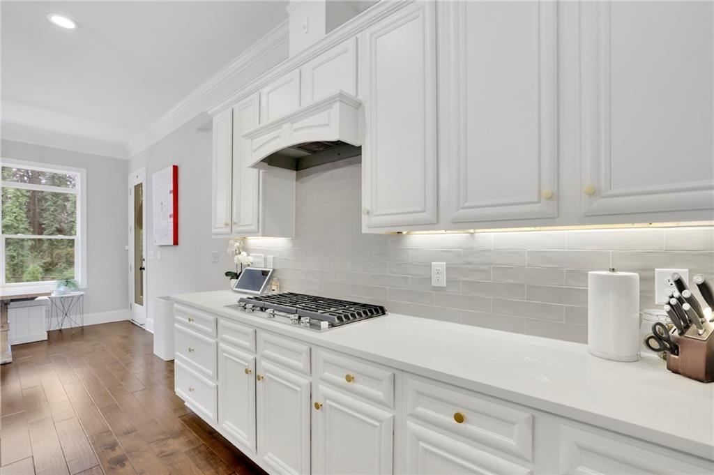 5849 Long Island Drive NW