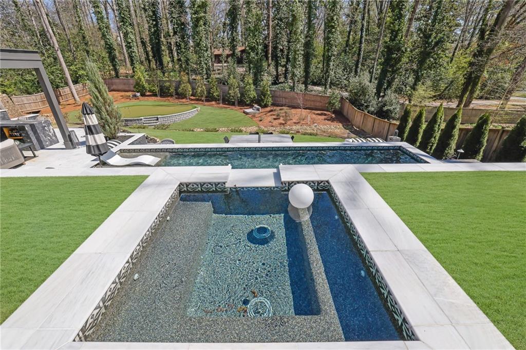 5849 Long Island Drive NW