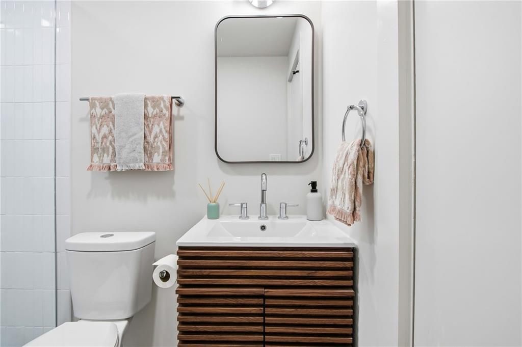 1735 Little Willeo Road