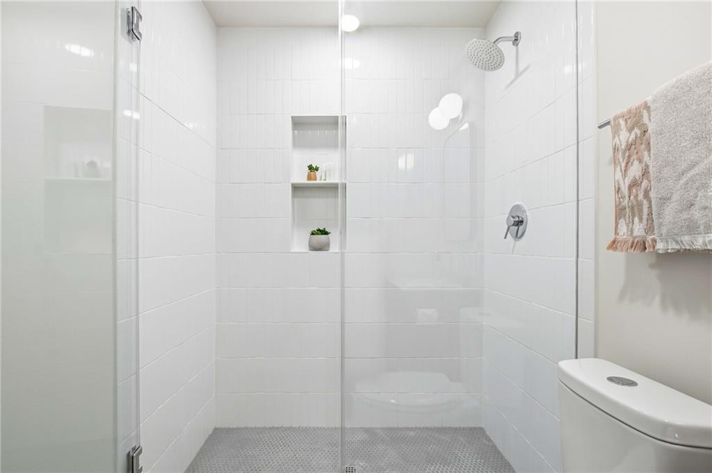 1735 Little Willeo Road