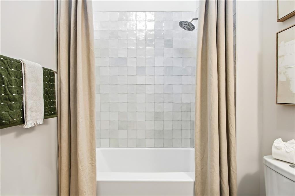 1735 Little Willeo Road