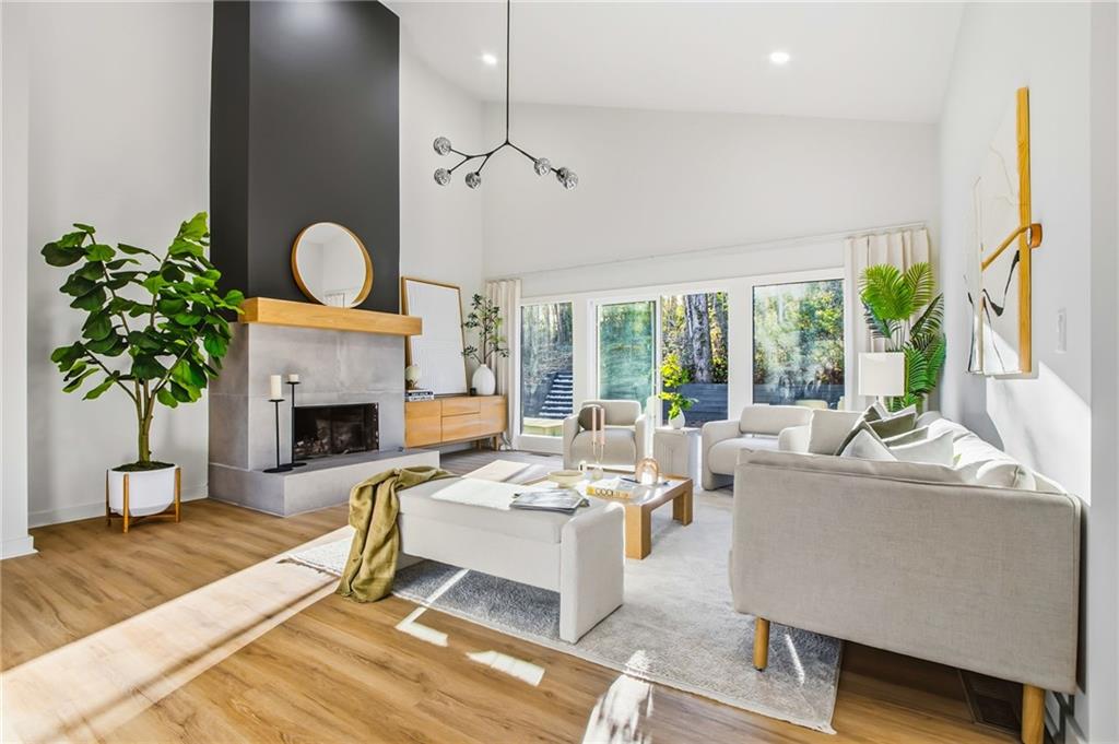 1735 Little Willeo Road