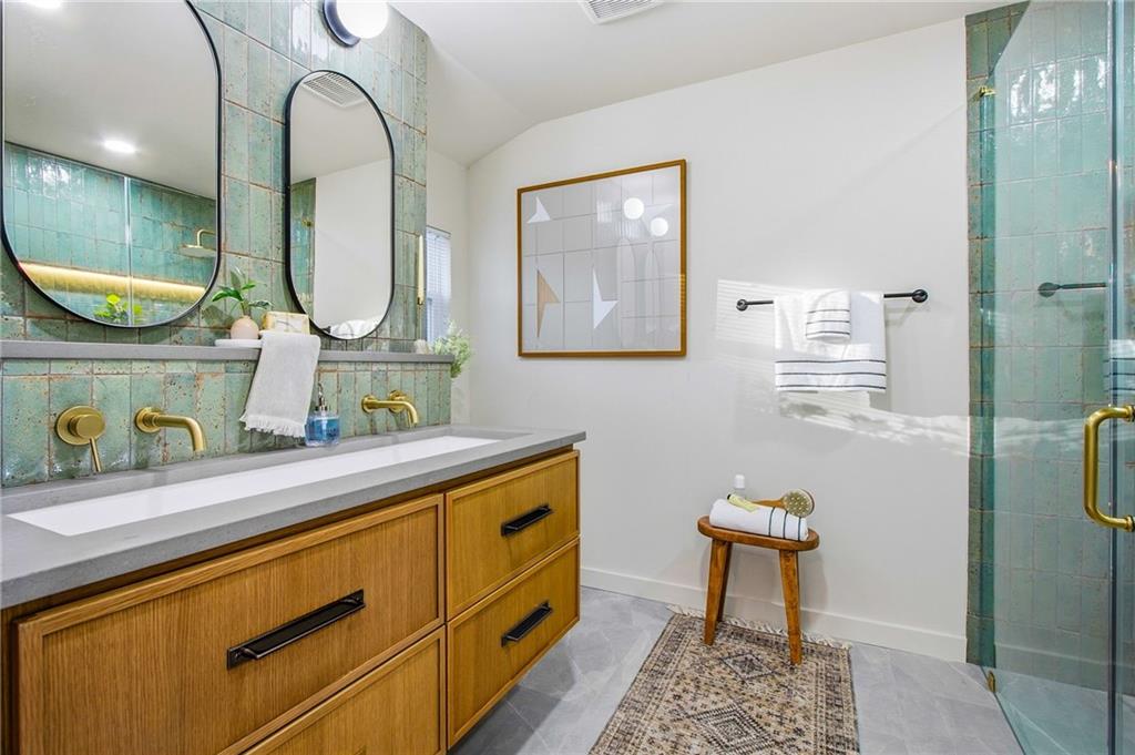 1735 Little Willeo Road