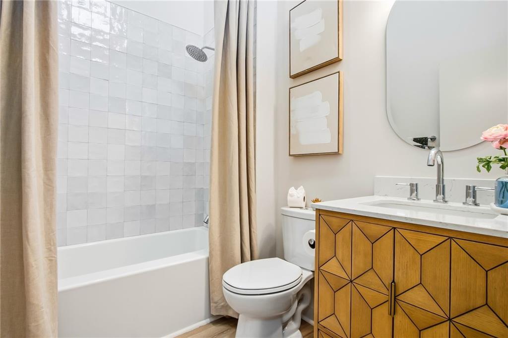 1735 Little Willeo Road