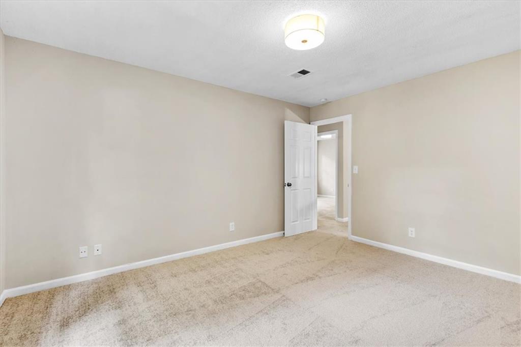 1420 Fieldgreen Overlook