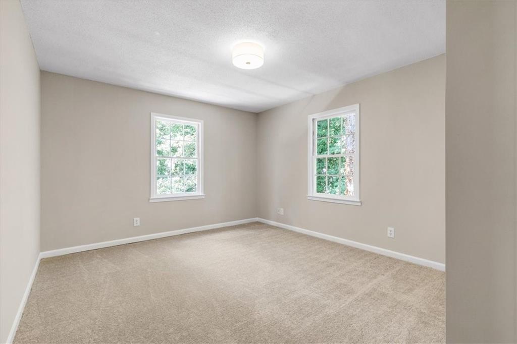 1420 Fieldgreen Overlook