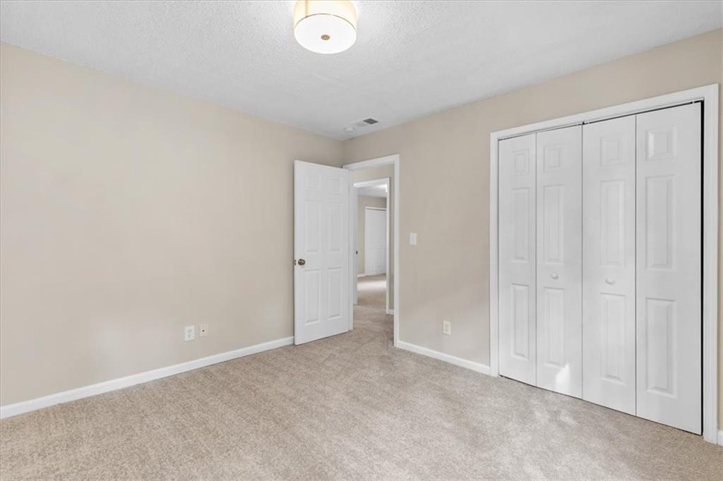 1420 Fieldgreen Overlook