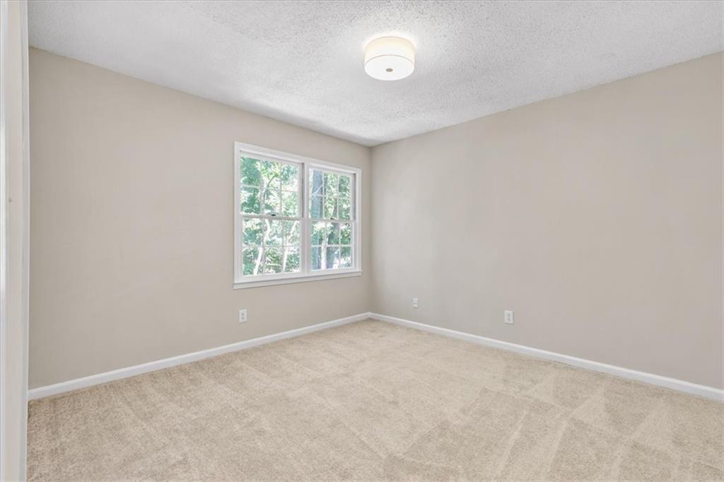 1420 Fieldgreen Overlook