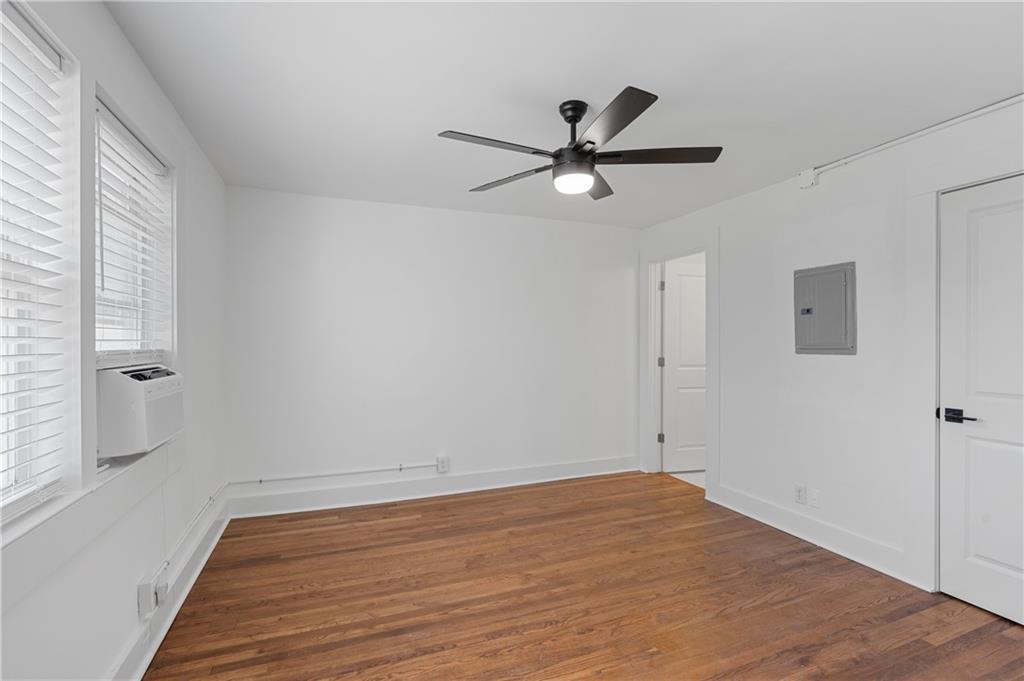 1338 McLendon Avenue Unit 11