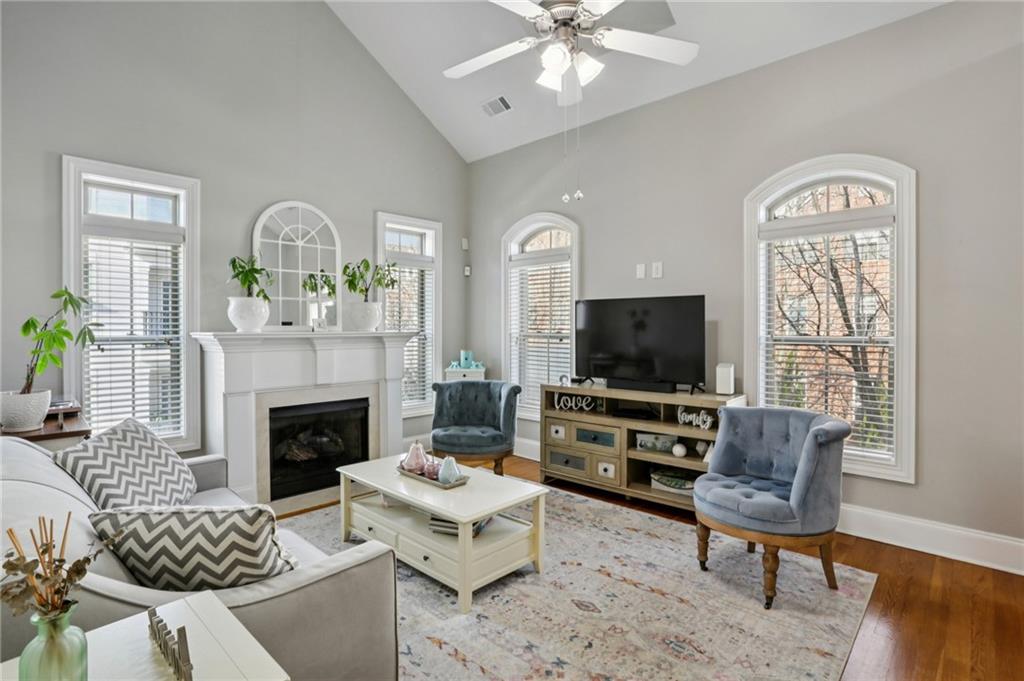 189 Le Gran Court Unit 44