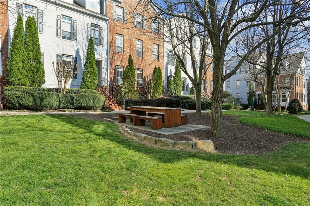 189 Le Gran Court Unit 44