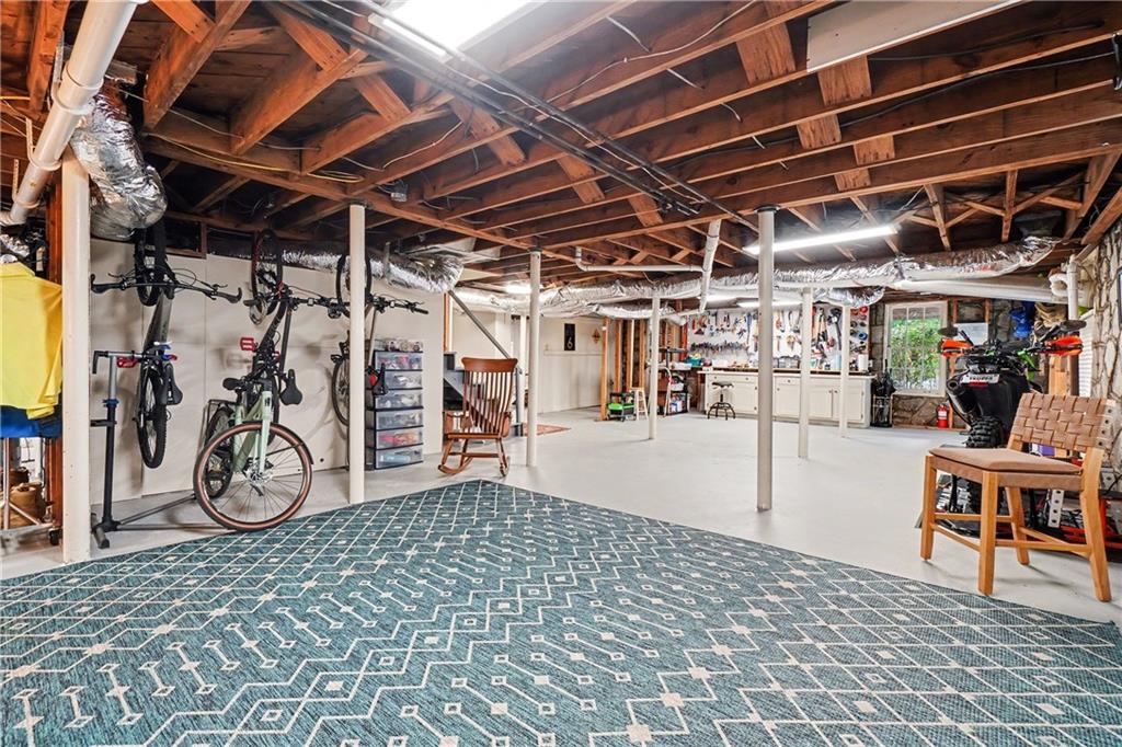 1528 N Highland Avenue NE Avenue