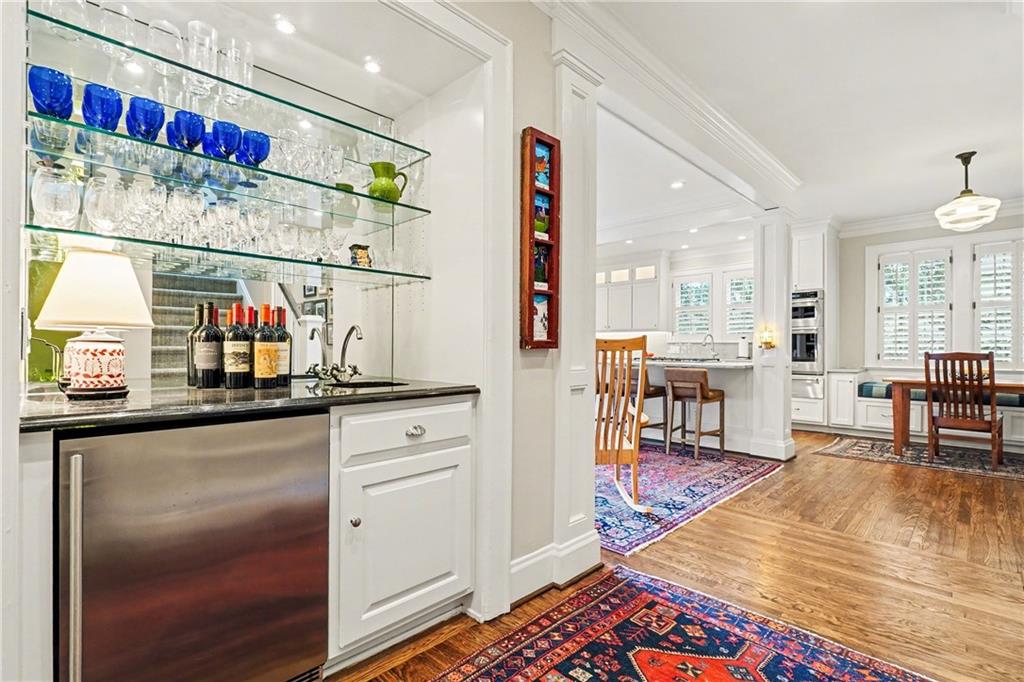 1528 N Highland Avenue NE Avenue