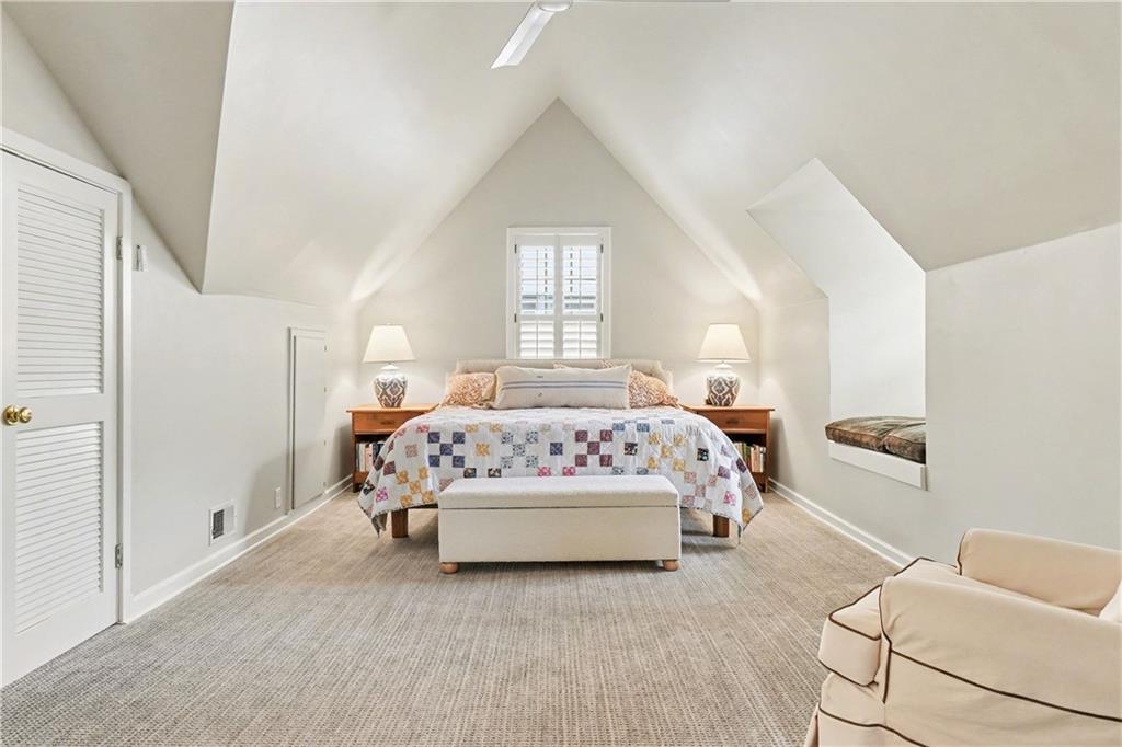 1528 N Highland Avenue NE Avenue