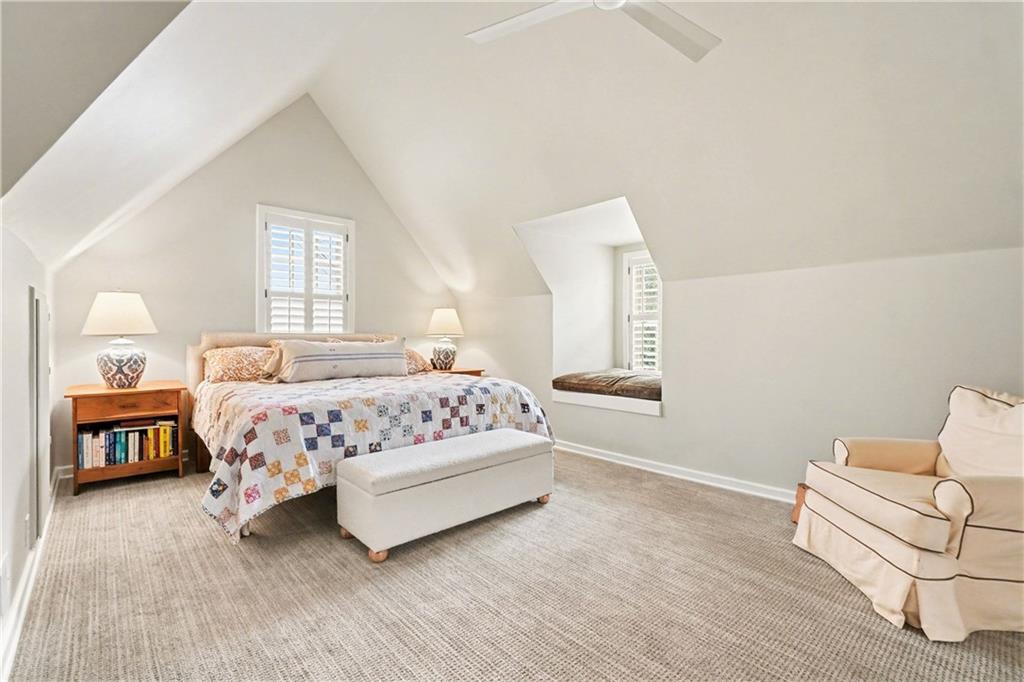 1528 N Highland Avenue NE Avenue