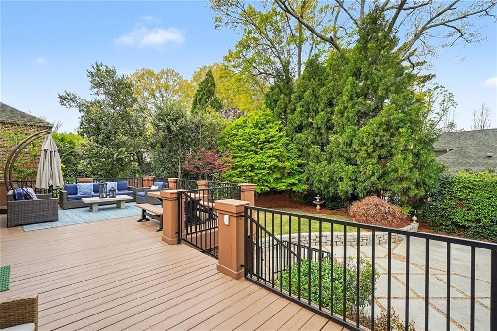 1528 N Highland Avenue NE Avenue