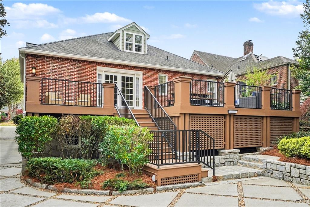 1528 N Highland Avenue NE Avenue