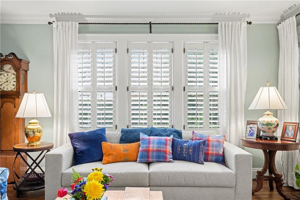 1528 N Highland Avenue NE Avenue