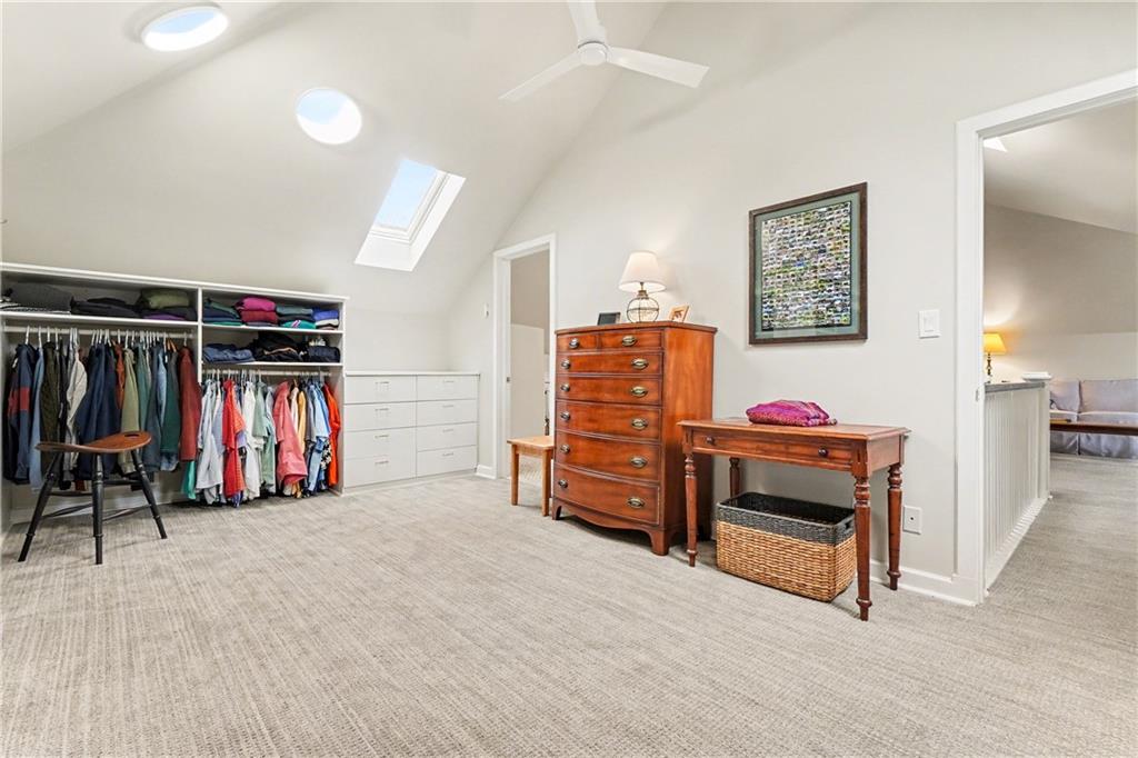 1528 N Highland Avenue NE Avenue