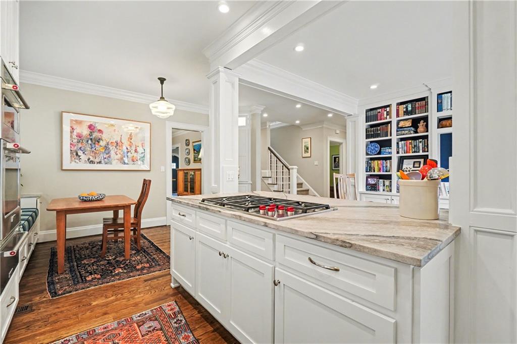 1528 N Highland Avenue NE Avenue