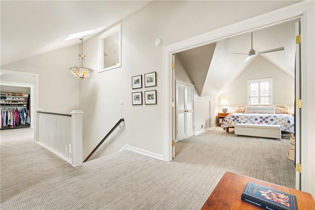 1528 N Highland Avenue NE Avenue