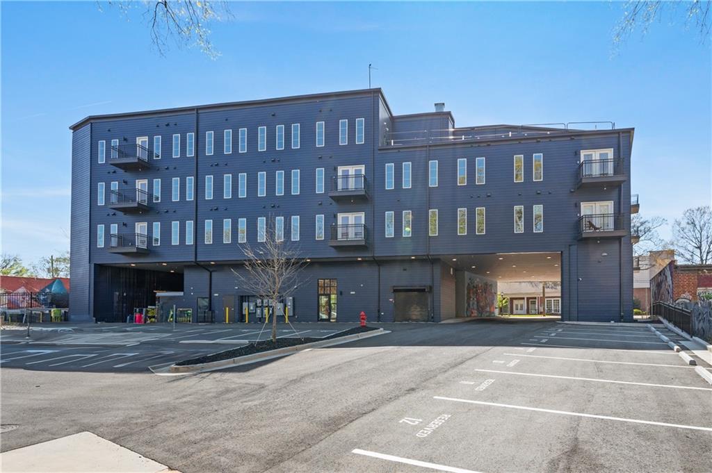 456 Flat Shoals Avenue SE Unit 205