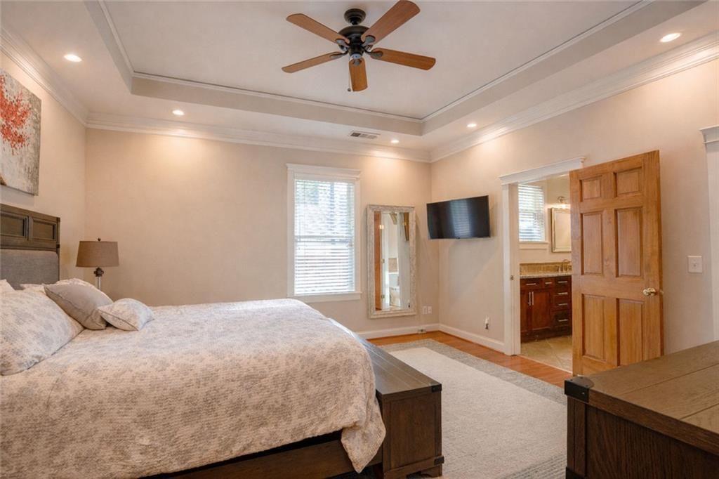 1315 Sylvan Circle NE