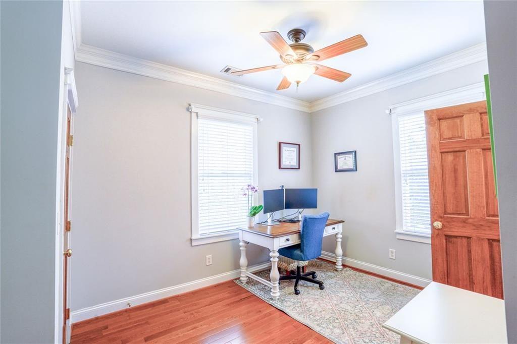 1315 Sylvan Circle NE