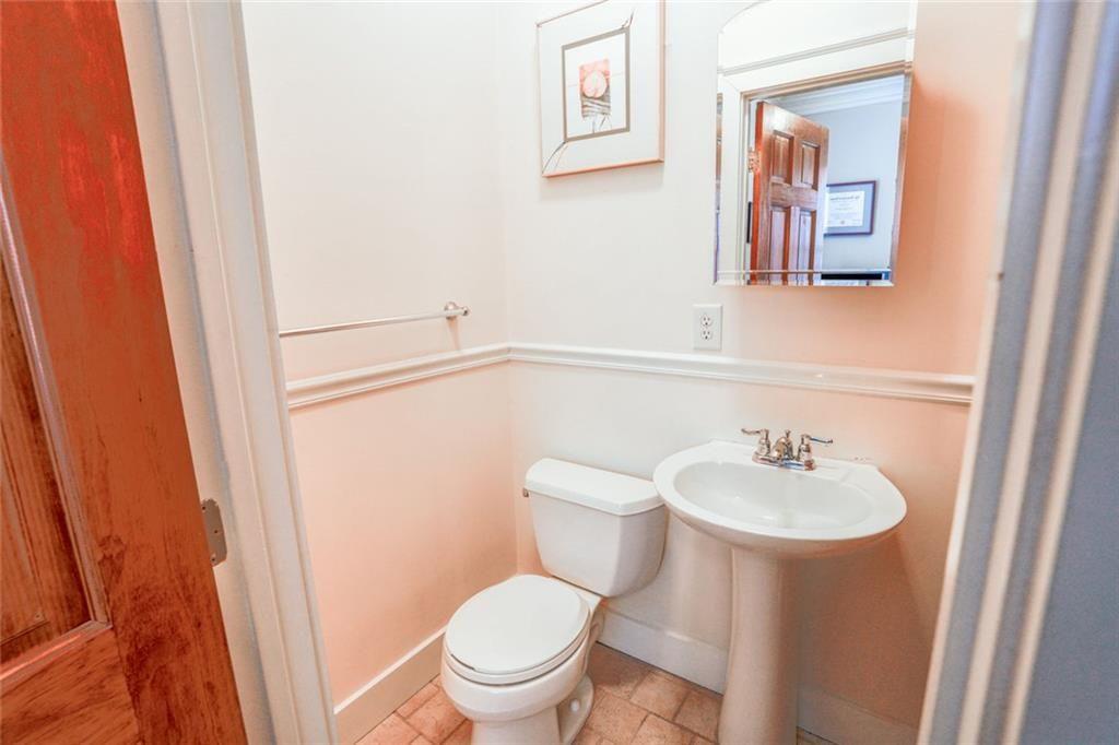 1315 Sylvan Circle NE