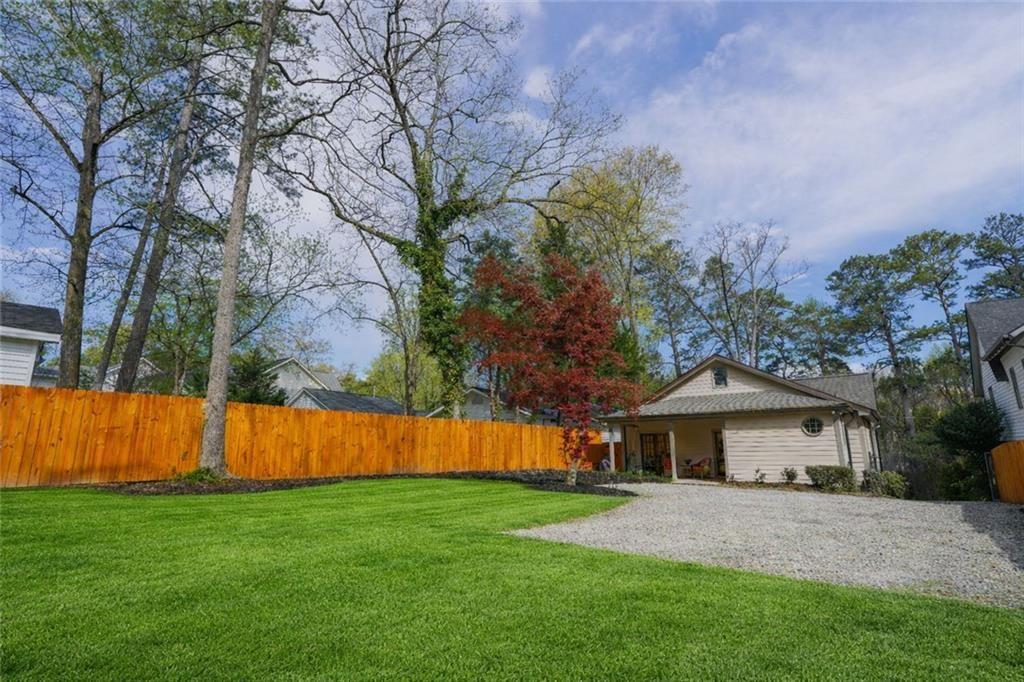 1315 Sylvan Circle NE