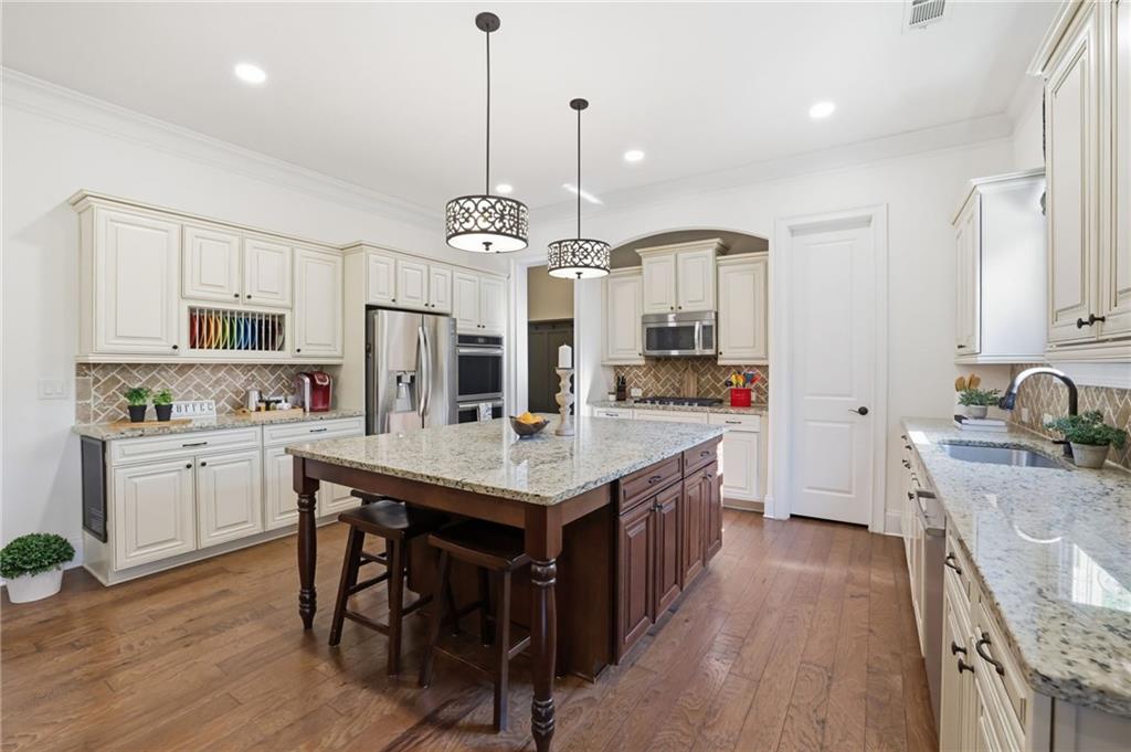 1345 Park Royal Drive NW