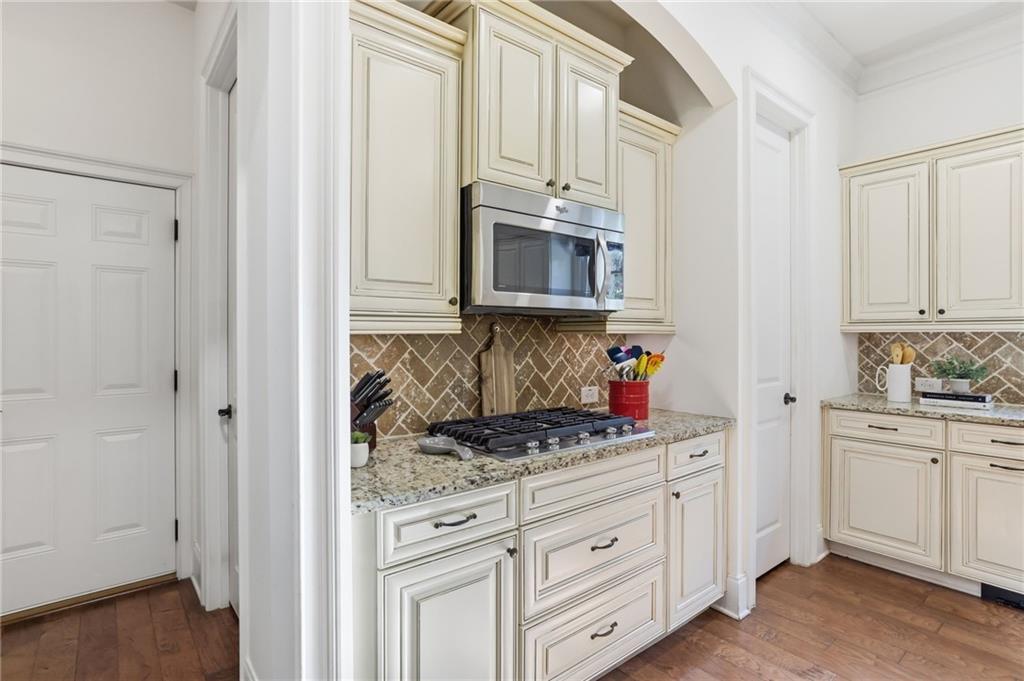 1345 Park Royal Drive NW