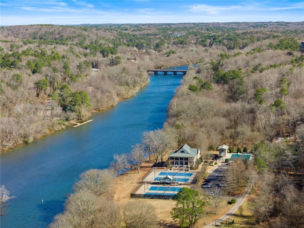 9355 Huntcliff Trace