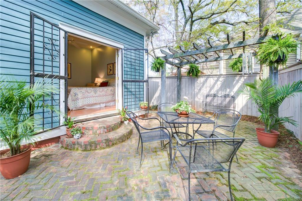 484 Broyles Street SE