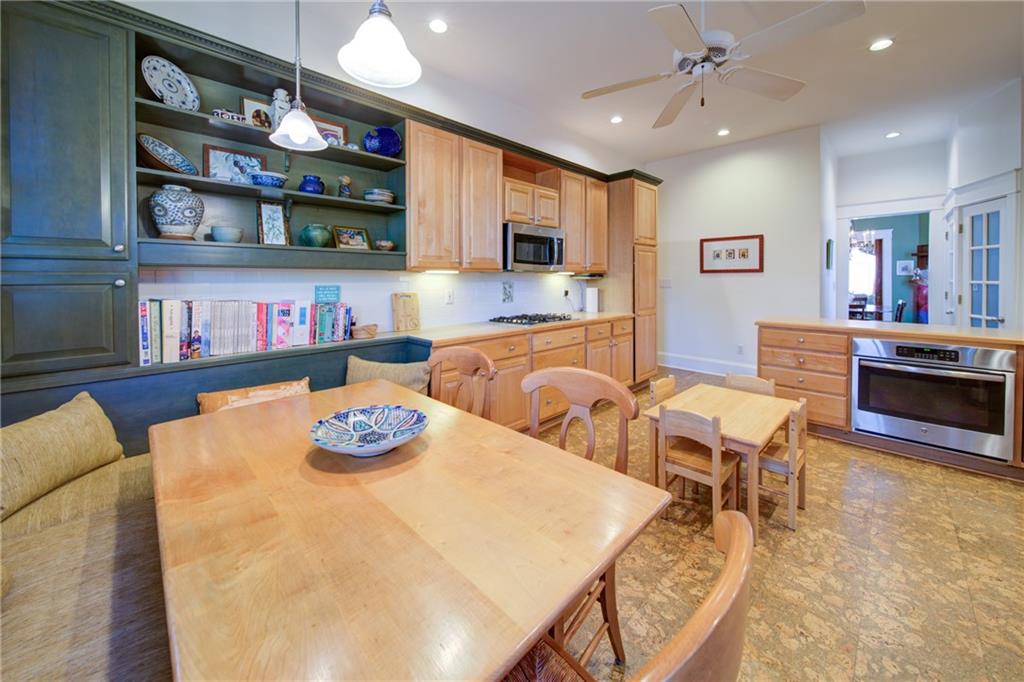 484 Broyles Street SE