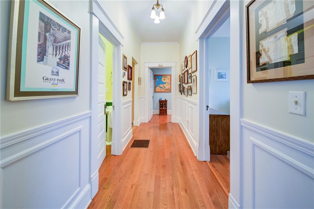 484 Broyles Street SE