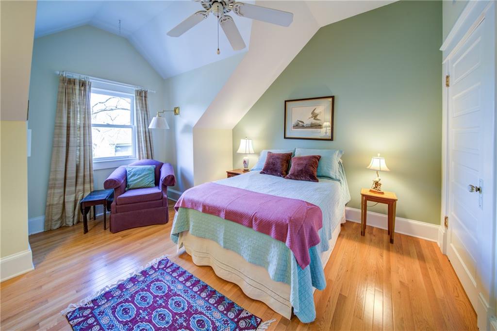 484 Broyles Street SE