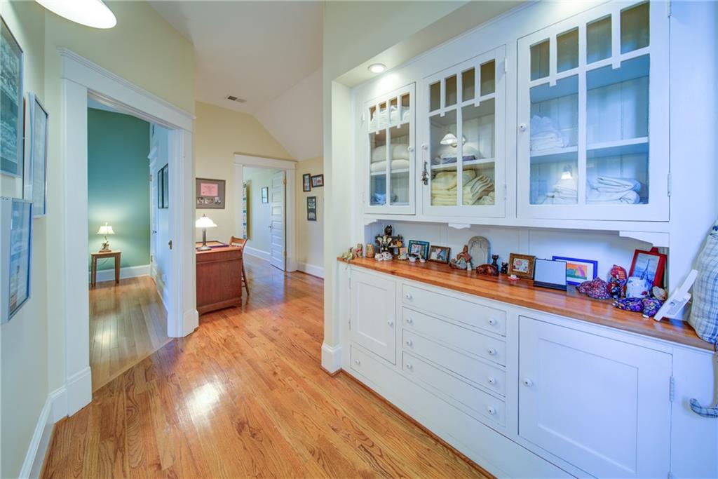 484 Broyles Street SE