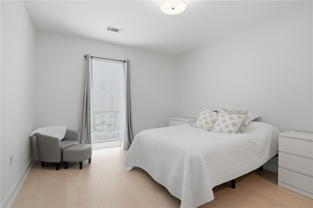 775 Juniper Street NE Unit 322