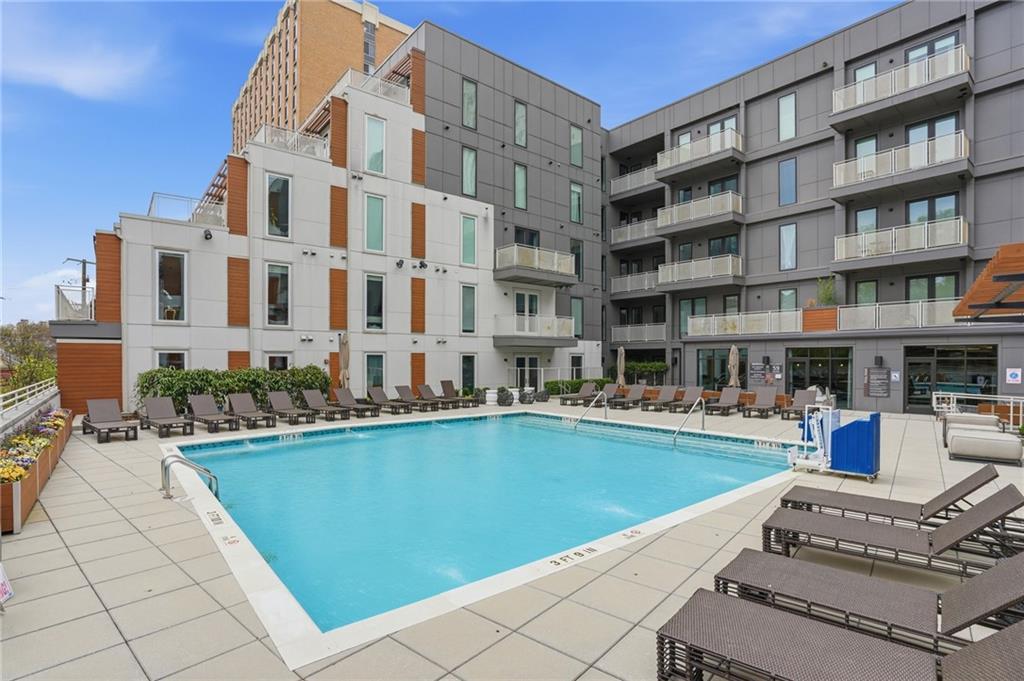 775 Juniper Street NE Unit 322