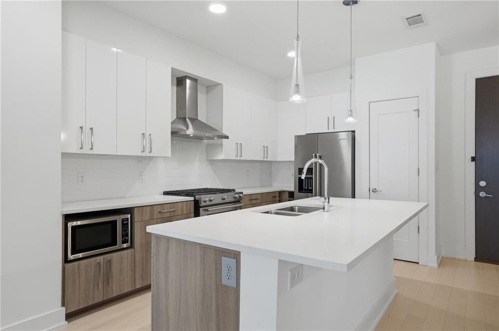 775 Juniper Street NE Unit 322