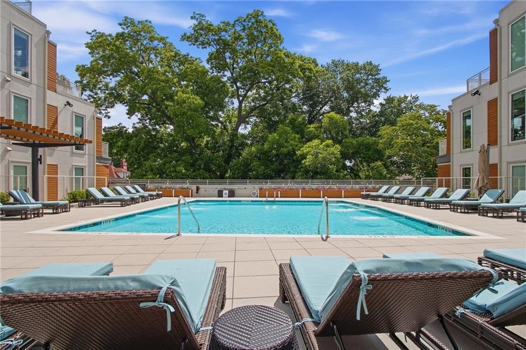 775 Juniper Street NE Unit 322
