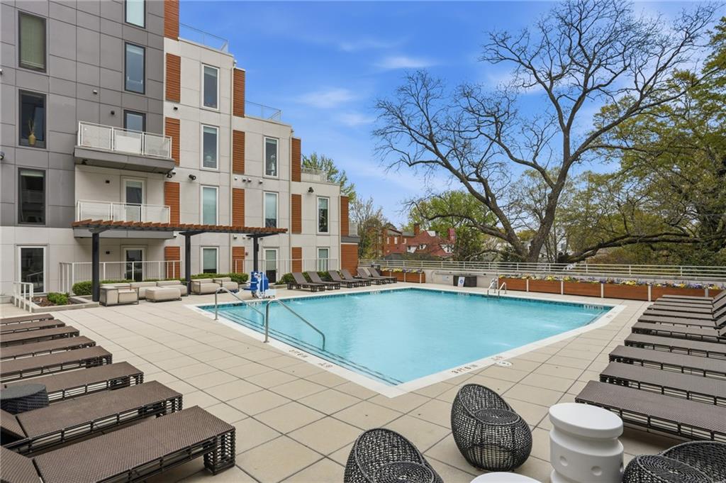 775 Juniper Street NE Unit 322