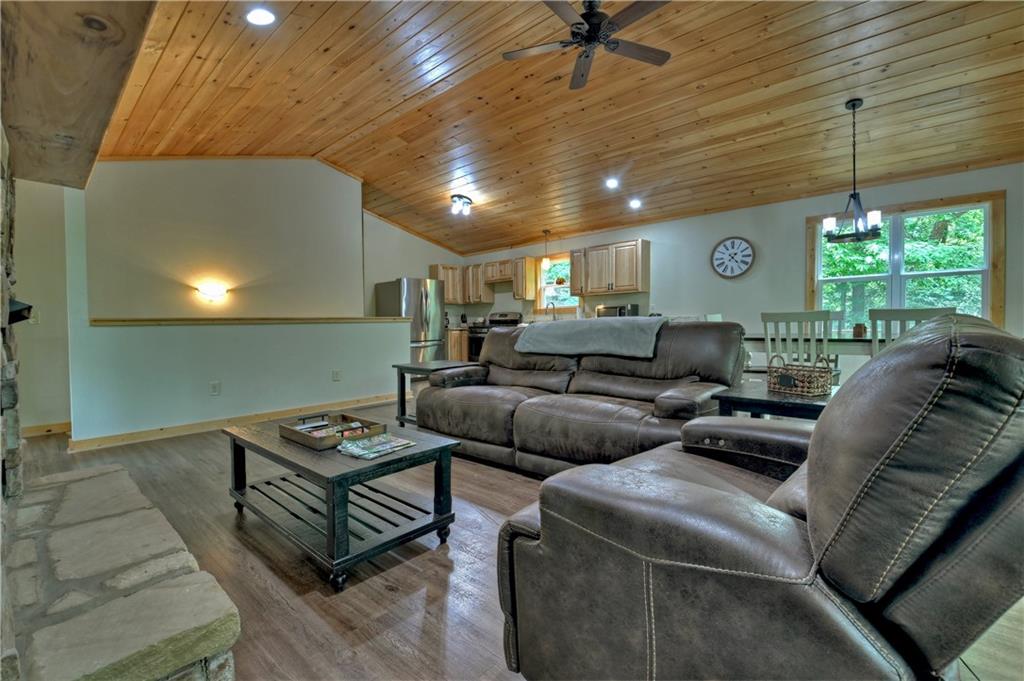 298 Spindrift Court