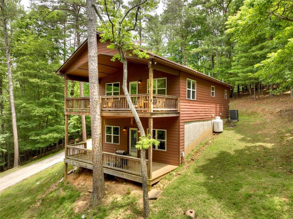 298 Spindrift Court