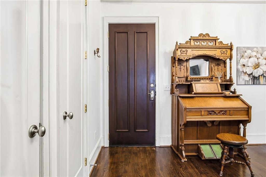 77 Peachtree Place NE Unit 201