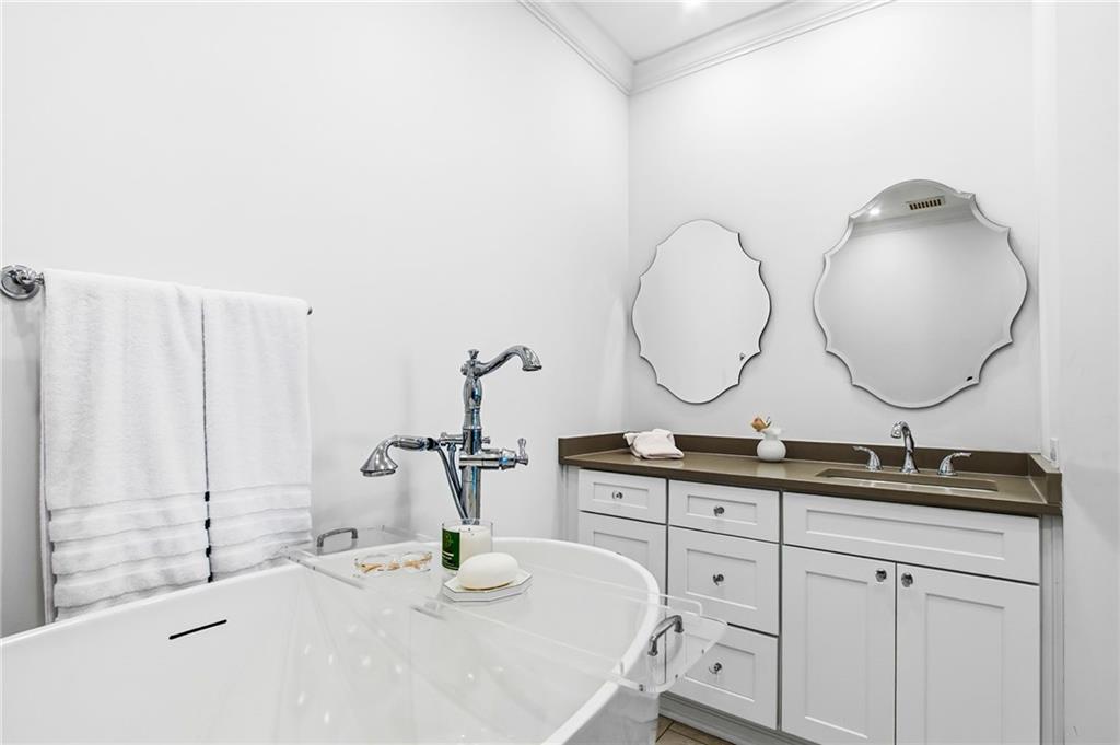 77 Peachtree Place NE Unit 201