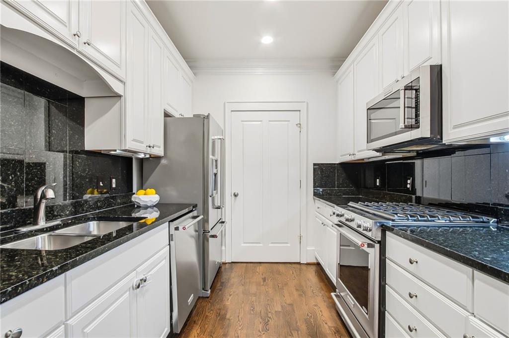 77 Peachtree Place NE Unit 201